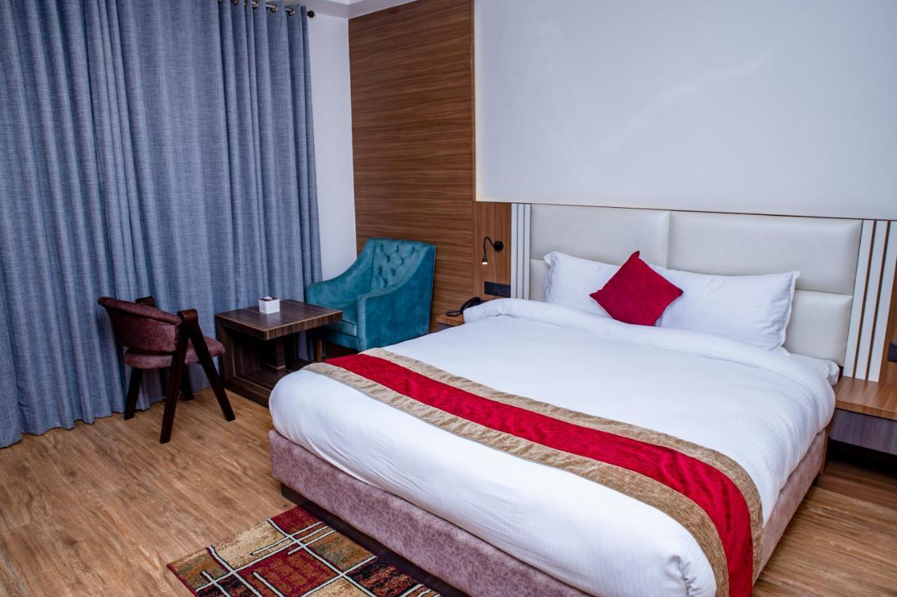 Asian Buddha Hotel Bhairāhawā Εξωτερικό φωτογραφία